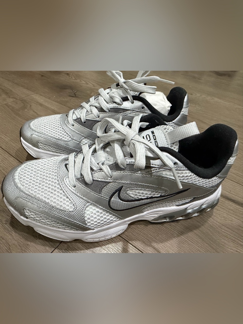 Nike zoom air womens Athletic Running Shoes - White & Silver - Picture 5 of 7